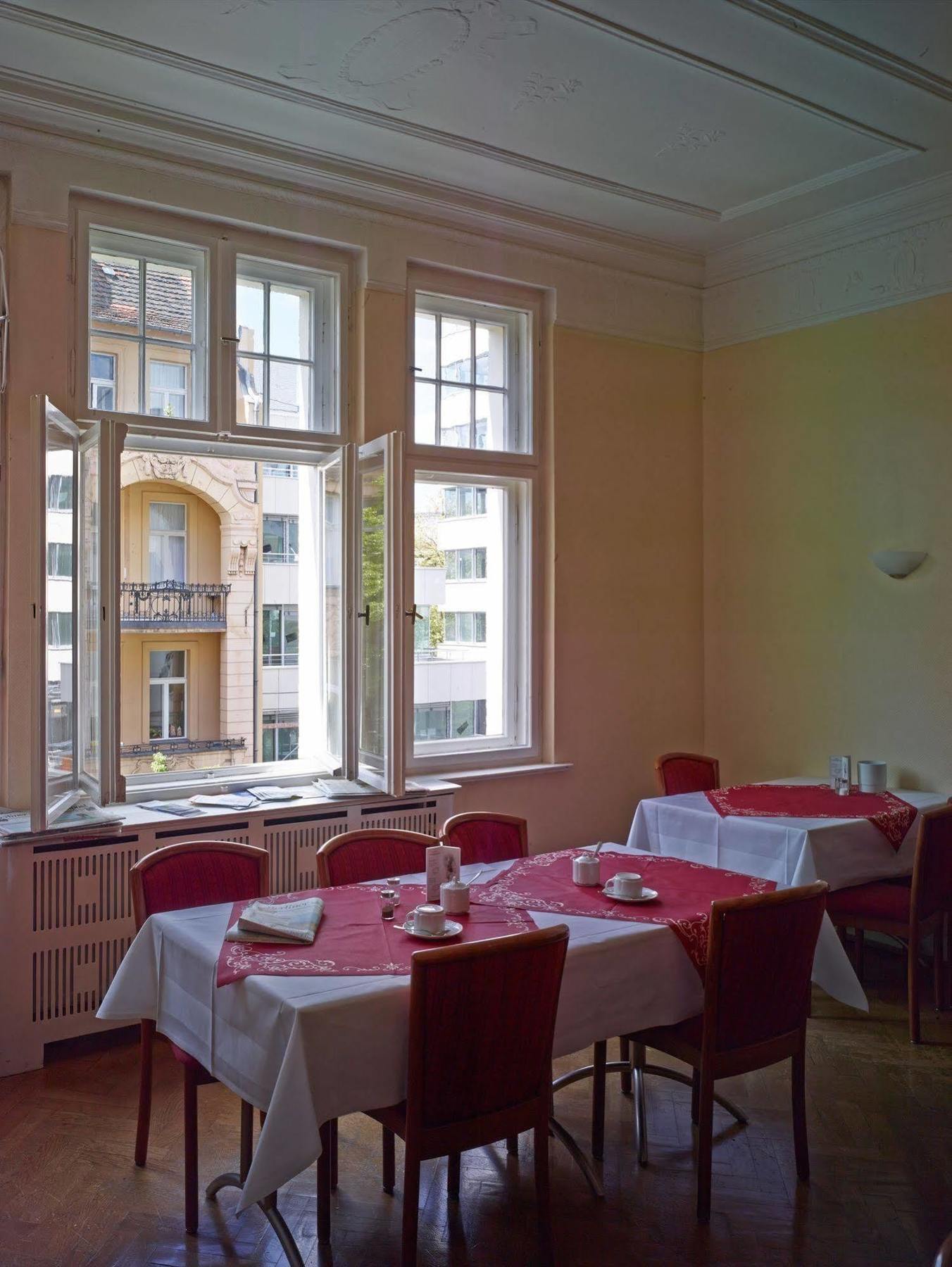 Kurfuerst Am Kurfuerstendamm Berlin Exterior foto